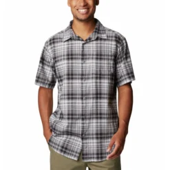 Columbia Men's Under Exposure Yarn-Dye Short-Sleeve Shirt