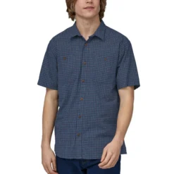 Patagonia Men's Back Step Short-Sleeve Shirt -Garmentra Sales Store Patagonia 53139 RFBERainfallPlaidStoneBlue 1modelfront